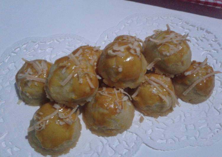 Nastar  Lembut  Topping Keju