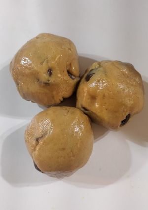 A picture of Nut Butter Balls.