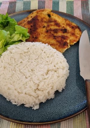 Una foto de Milanesas de pollo marinada sin huevo 🙊