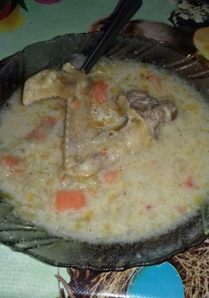 Tejfölös csorbaleves kakas aprólékból recept fotója