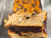 Una foto de budin de banana con edulcorante
