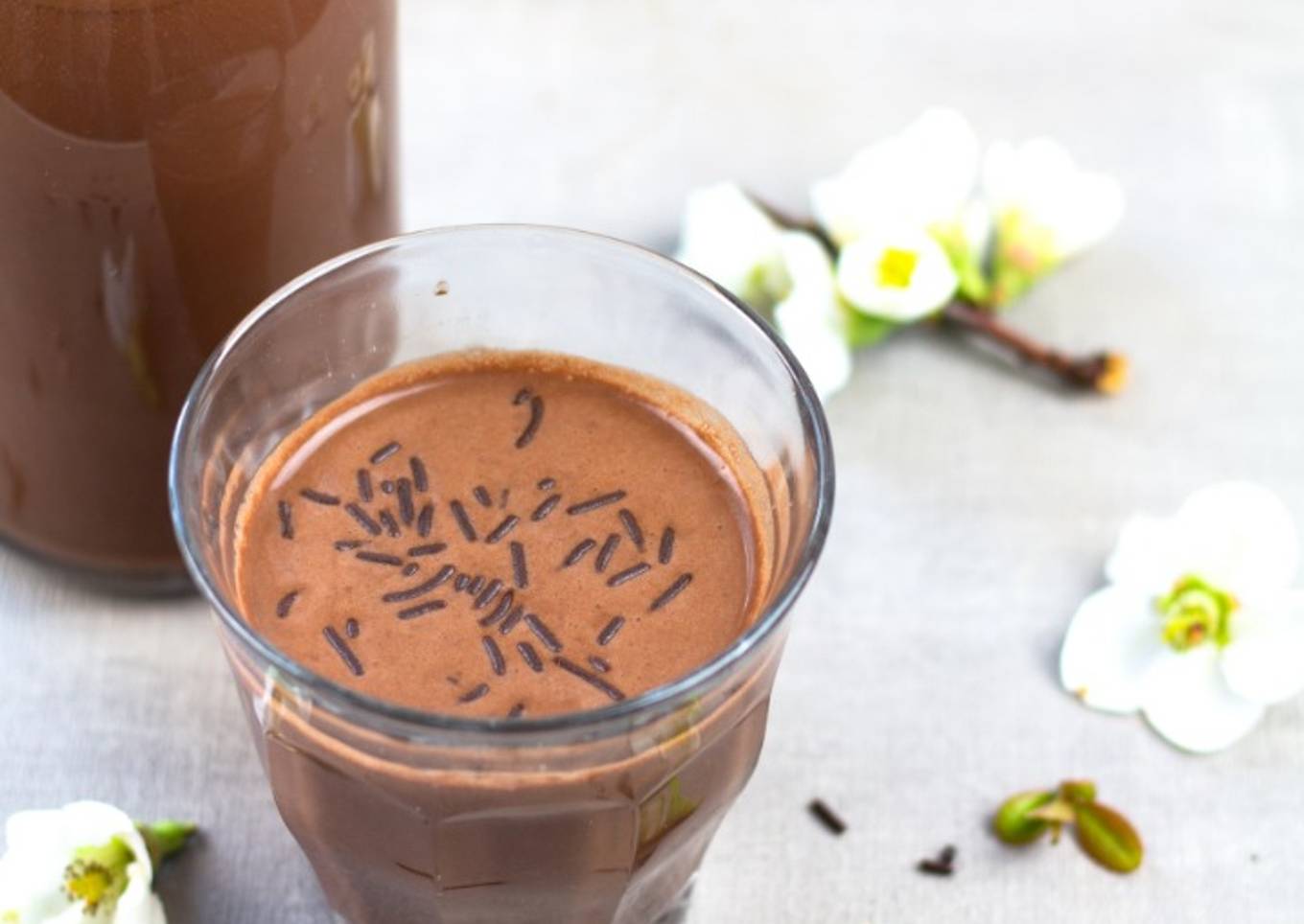 Chocolat froid au sarrasin et à la noisette