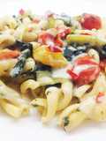 Fusilloni con catalogna e crema di gorgonzola