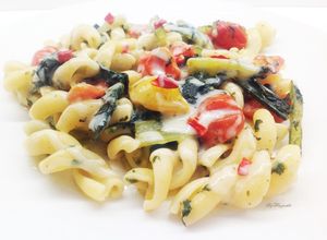 Foto di Fusilloni con catalogna e crema di gorgonzola