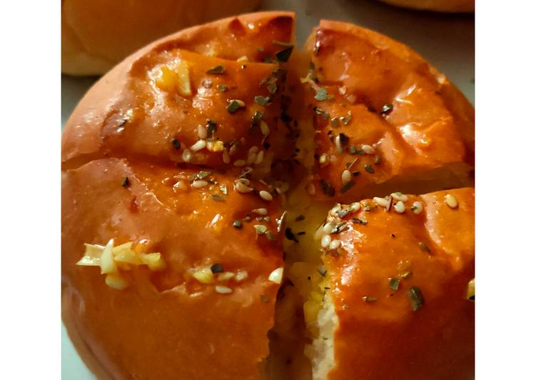 Langkah Mudah untuk Membuat Korean Garlic Bread Sederhana, Lezat