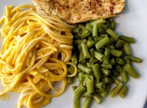 Una foto de Espagueti de pimiento morrón🍝