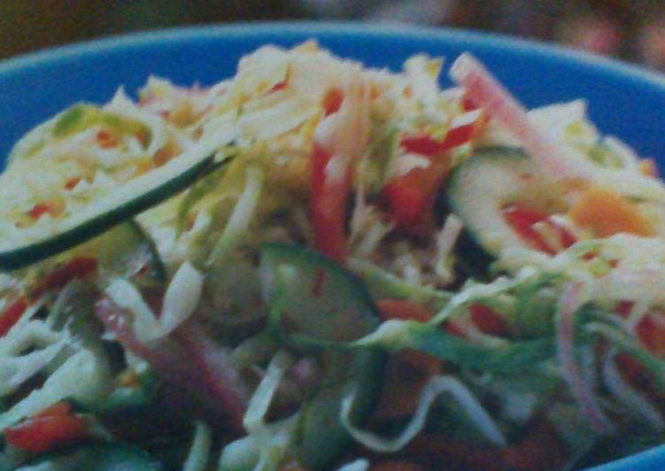 Steps to Make Speedy Fireworks Coleslaw