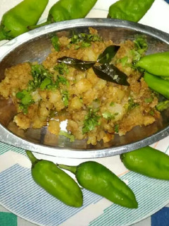 સાબુદાણા ની ખીચડી (Sabudana Khichdi Recipe In Gujarati) રેસીપી મુખ્ય ફોટો
