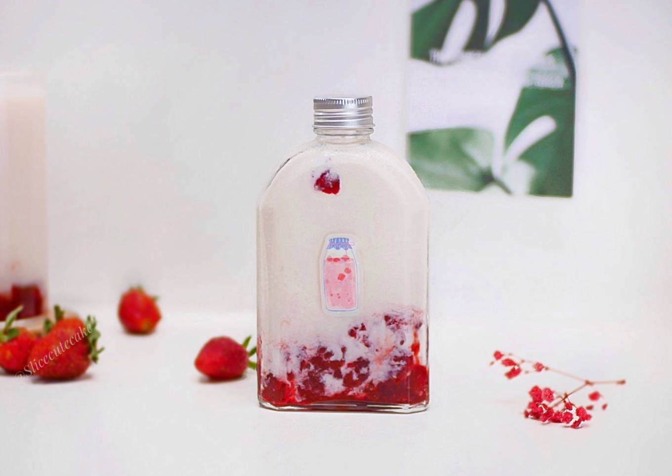 Korean Strawberry Milk