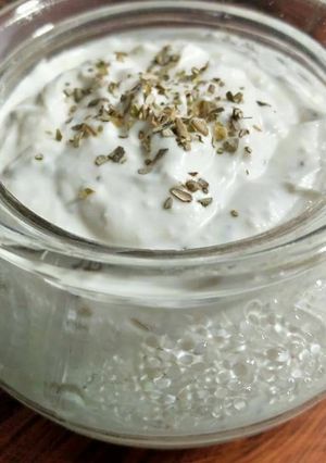 A picture of Basic hung curd dip.