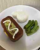 Thịt hộp nhồi trứng rán