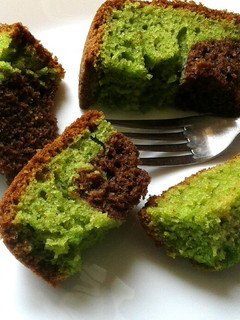 A picture of Lemon&chocolate sponge cake.