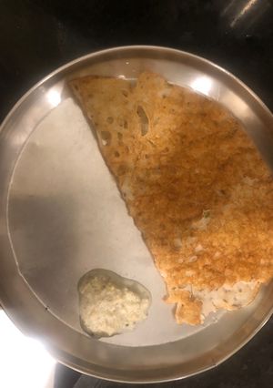 A picture of Rava Dosa-sooji dosa.