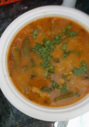 A picture of Tomato ghost with bhindi.