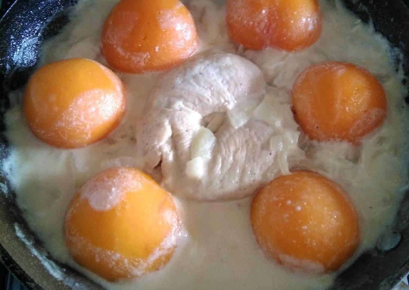 Pollo 🍗 con melocotón 🍑 y nata