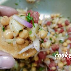 A picture of Gol gappa chat 😋😋.