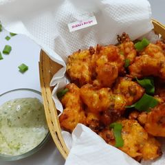 A picture of Mexican corn fritters.