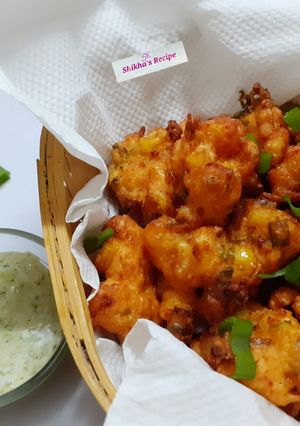 A picture of Mexican corn fritters.