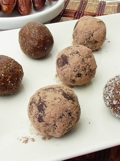 Una foto de Trufas saludables / Cocina Conmigo Saludable