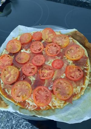 Una foto de Pizza ibérica