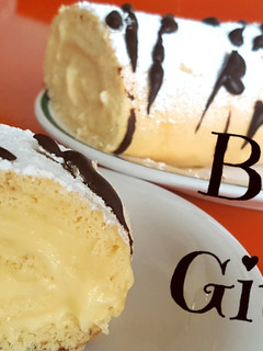 Una foto de Como hacer Brazo gitano, relleno de crema pastelera casera