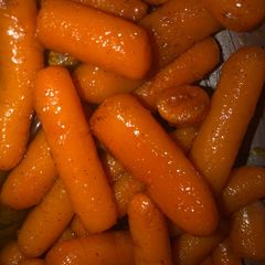 A picture of Honey brown sugar glazed carrots.