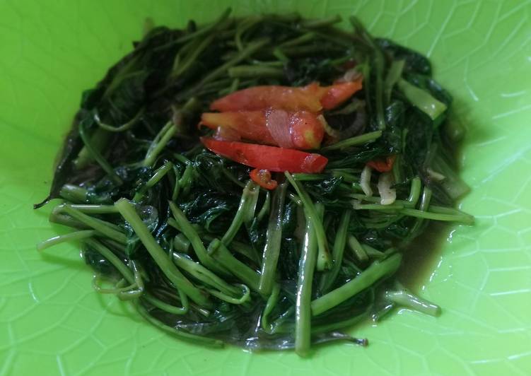 Tumis kangkung pemula 😊