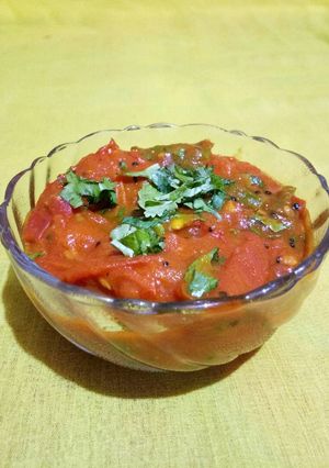 A picture of Tamatar ki paki chutney.