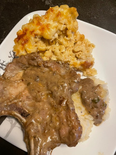 A picture of Smothered pork chops.