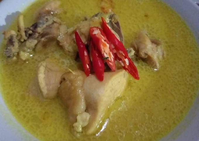 Opor ayam sederhana