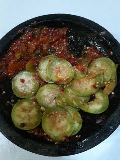 Foto resep Sambel terasi pecak terong