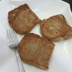A picture of Egg banana pancake.