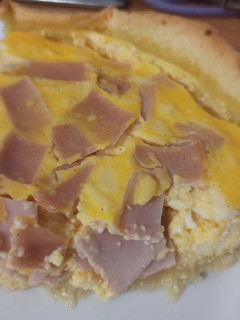 Una foto de Quiche de pavo y quesito