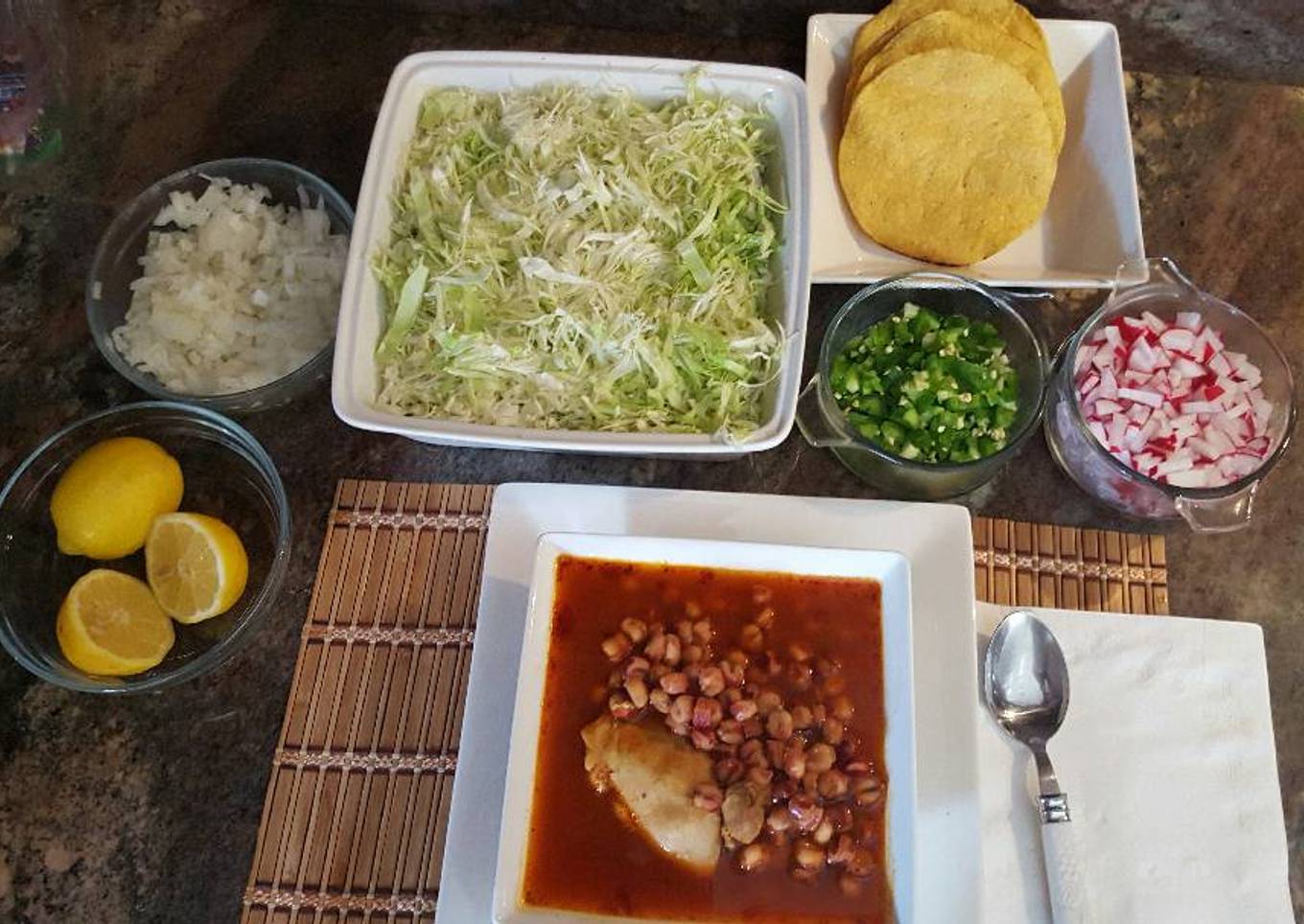 Pozole de pollo, facilito