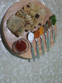 मसाला पोळी (Masala Poli Recipe In Marathi) रेसिपी चे मुख्य फोटो