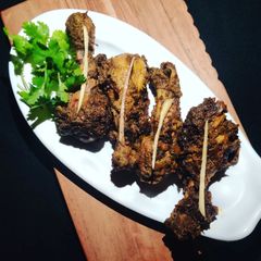 A picture of Spinach Drumsticks (chicken).
