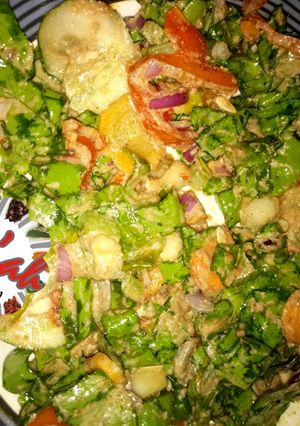 A picture of Kwa'don salak(lettuce with kuli).