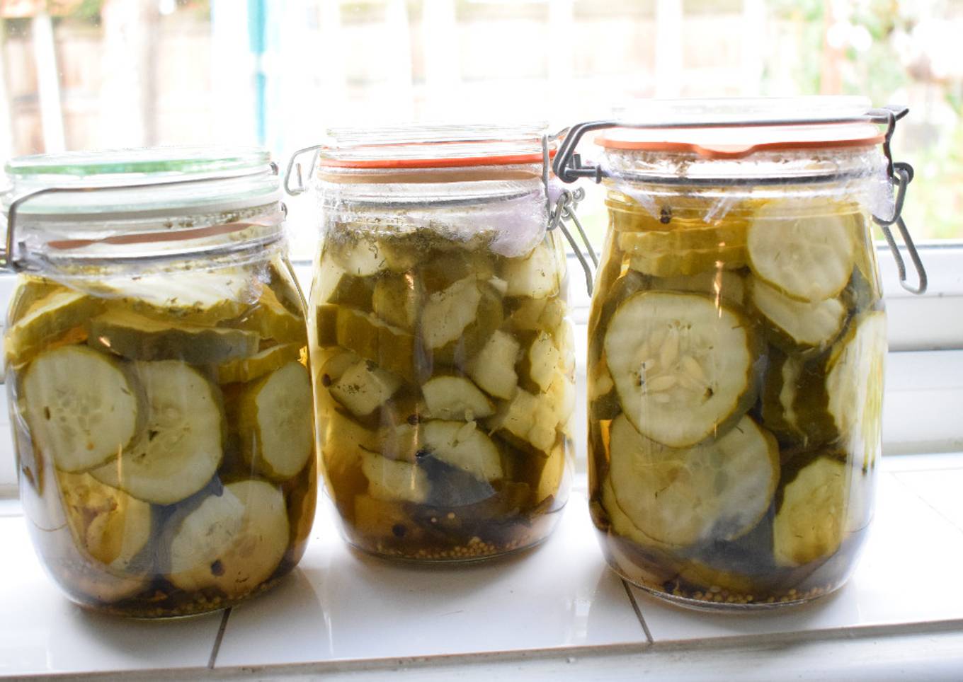 Sweet and sour pickled cucumber