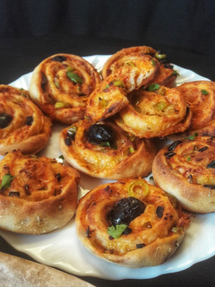 صورة لوصفة دوائر البيتزا Pizza rolls