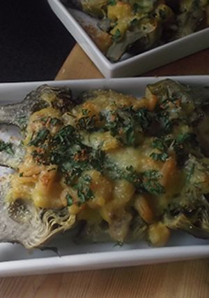 Foto principal de Alcachofas con bechamel de gambas y perejil