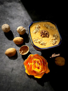 عکسی از دستور دسر خرمالو با گردو