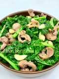 Cải Xoăn Kale Xào Mề Gà