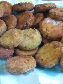 Una foto de Milanesas de zucchini 🥒🥒🥒... y zapallitos