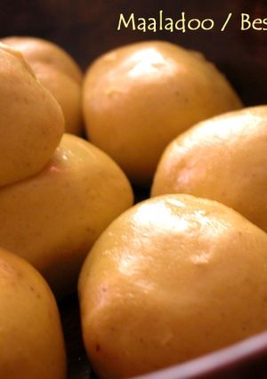 A picture of 5 Minute Besan Laddoos.