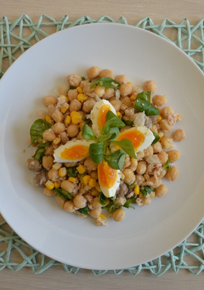 Una foto de Ensalada de Garbanzos