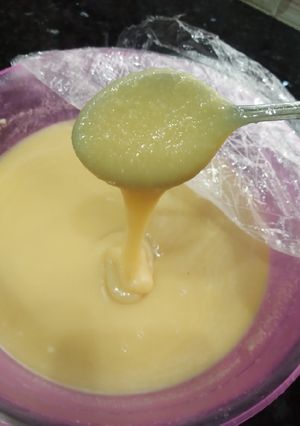 A picture of Condensed milk.