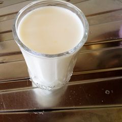 A picture of Condensed milk.