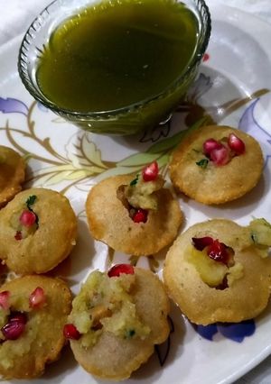 ફરાળી પાણીપુરી(farali pani puri recipe in GUJARATI) રેસીપી મુખ્ય ફોટો
