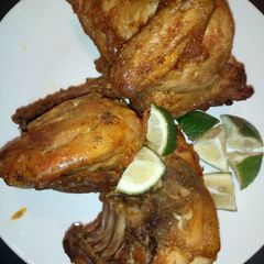 A picture of Fine wine chicken.