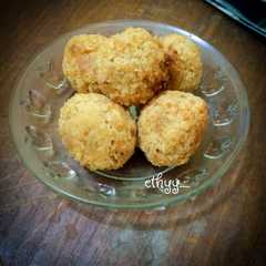 A picture of Bola ubi.